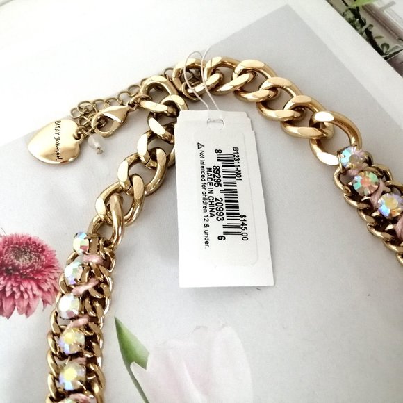 BETSEY JOHN Buzz Off Lucite Frontal Necklace - Picture 7 of 12